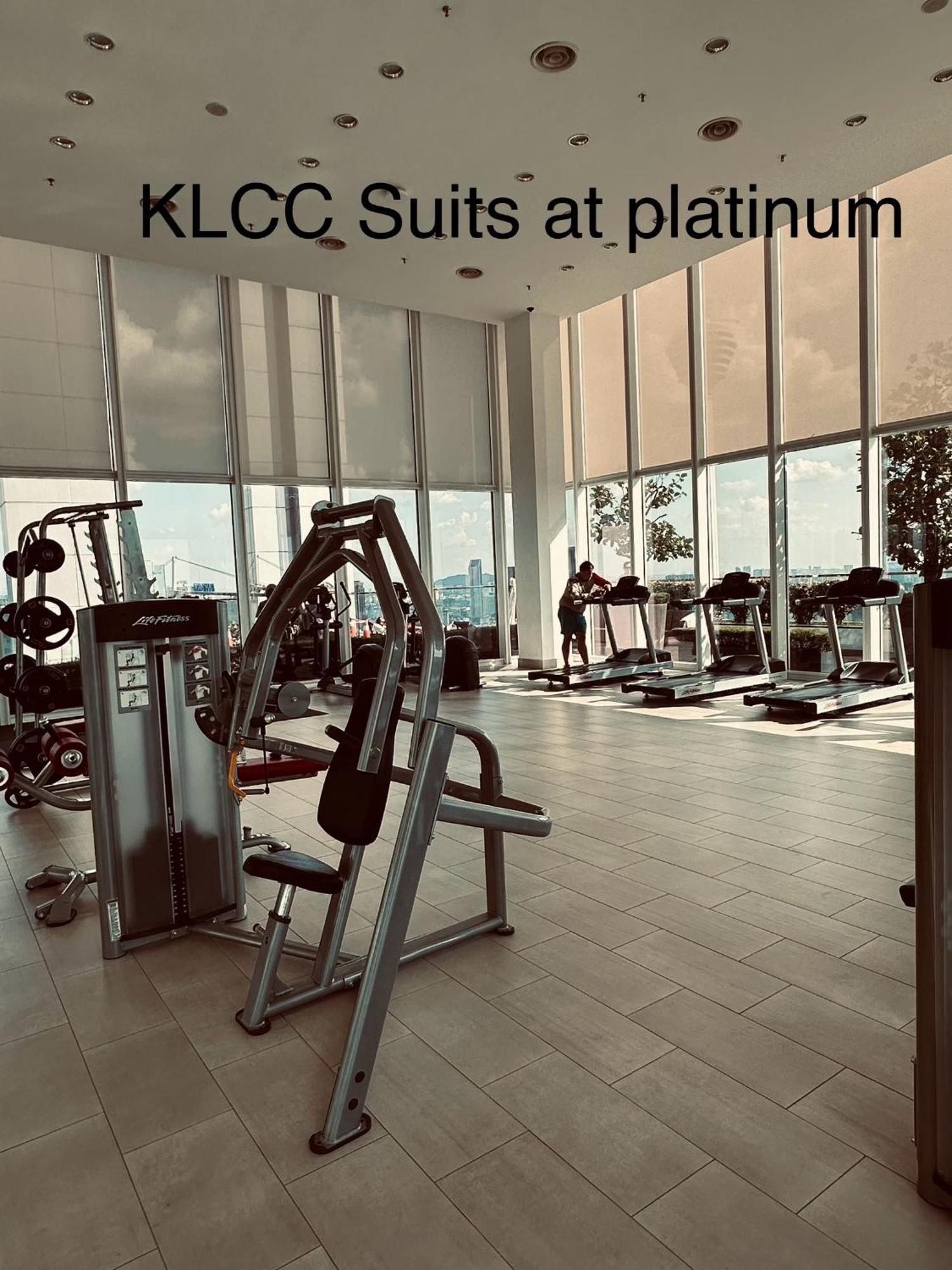 Klcc Suites At Platinum Kuala Lumpur Esterno foto